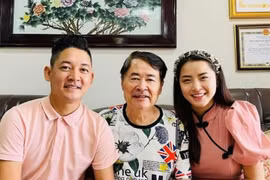 Hải Băng sinh nhật tuổi 33 được bố chồng tặng 2 cây vàng