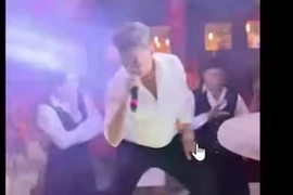 Lộ clip Đàm Vĩnh Hưng bị tai nạn ở nhà tỷ phú Mỹ