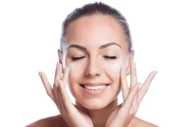 Bí kíp chăm sóc da căng mọng cho phái đẹp đón 20/10