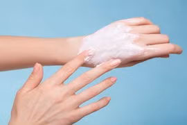 Bí kíp chăm sóc da tay mềm mại trong thời tiết hanh khô