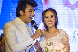 Diễn viên Phương Hằng được chồng hát tặng trong tiệc cưới