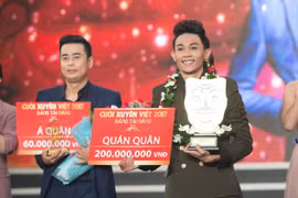 Quán quân Cười xuyên Việt kiệt sức suýt ngất trên sân khấu