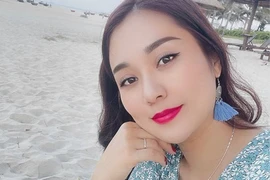 Vợ xinh đẹp, kém 12 tuổi của NSND Tự Long 