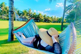 TiTi - Nhật Kim Anh bị soi bằng chứng cùng đi du lịch