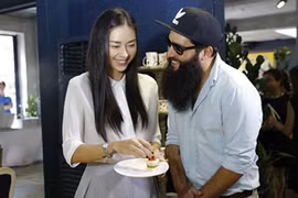 Ngô Thanh Vân thân thiết với đạo diễn "Kong: Skull Island"