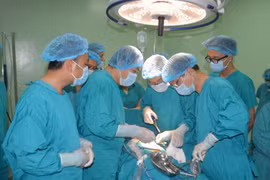 Bảng lương của y, bác sĩ sau ngày 1/7/2024 tăng bao nhiêu?