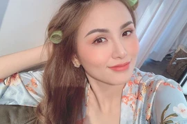 Hoa hậu Diễm Hương công khai tin nhắn mùi mẫn của tình trẻ