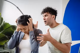 5 dấu hiệu nhận biết chồng đang ngoại tình 