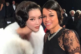 Lý Nhã Kỳ đẹp lấn át mỹ nhân “Fast and Furious“