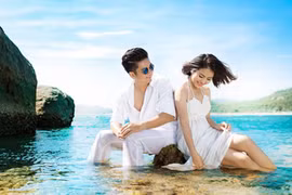 Ngắm ảnh cưới lãng mạn của Vân Trang - Hữu Quân