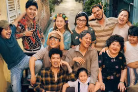 “Bố già” của Trấn Thành vượt 1 triệu USD, “Lật mặt: 48h” Mỹ tiến