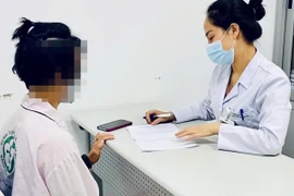 Chướng bụng, buồn nôn… đi khám phát hiện ung thư di căn