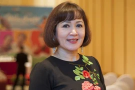 NSND Minh Hòa: Thi hát đoạt giải và cú “bẻ lái” thành diễn viên