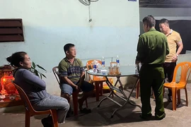 Điều tra: Tài xế “rút ruột” cà phê của chủ hàng