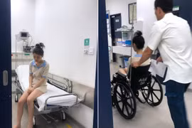 Han Sara bị trật chân nhập viện, phải ngồi xe lăn