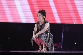 Hương Tràm méo mặt vì bị thí sinh chê khi hát Bolero