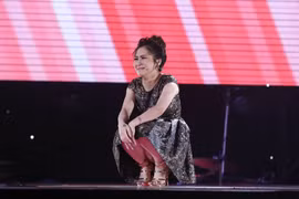 Hương Tràm méo mặt vì bị thí sinh chê khi hát Bolero