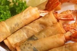 Cách làm món chả giò giòn rụm cho thực đơn ngày Tết 