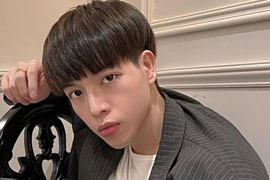 Đức Phúc xuất hiện với gương mặt khác lạ gây bất ngờ