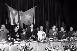 Hình ảnh về quan hệ đoàn kết đặc biệt, thủy chung Việt Nam-Cuba