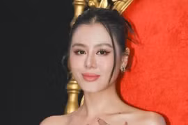 Nam Thư "đóng băng" mạng xã hội sau ồn ào "tiểu tam"