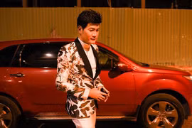 Xe chở ca sĩ Quách Thành Danh gây tai nạn