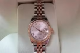 Đồng hồ vài trăm triệu bị Midu bỏ quên, vứt như rác