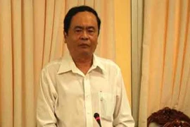 Bí thư “bắt quả tang” một loạt công chức đi làm trễ