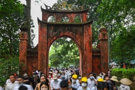 Tạm dừng, điều chỉnh nhiều hoạt động vui chơi dịp giỗ Tổ Hùng Vương