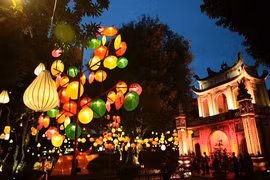 Tìm về tết Trung thu xưa trong Thu Vọng Nguyệt 