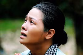 Bị chửi te tua khi đóng Thị Bình phim "Tiếng sét trong mưa", Nhật Kim Anh nói gì?