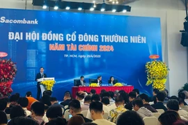 Lãnh đạo Sacombank phủ nhận việc mua lại Chứng khoán SBS