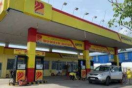 Cổ phiếu PSH giảm sàn liên tục, 'đại gia xăng dầu miền Tây' nói gì?