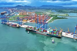 Lãnh đạo Gemadept ồ ạt mua vào 2,5 triệu cổ phiếu GMD