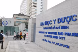 Cty Y tế Trần và Trung trúng gói mua sắm vật tư của ĐH Y Dược TPHCM