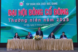 Chủ tịch Đức Giang khuyên cổ đông 'giữ hàng', đầu tư BĐS là ngoại lệ