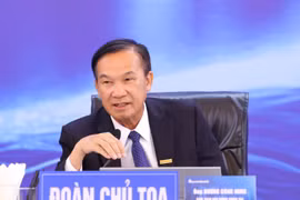 Chủ tịch Dương Công Minh đang nắm giữ bao nhiêu cổ phần Sacombank?