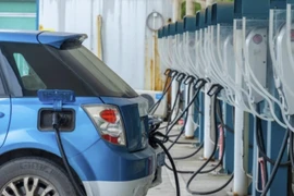 Doanh nghiệp nhảy vào cuộc đua sạc xe điện thu về 20.000 tỷ đồng