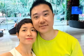 Hôn nhân hạnh phúc của cặp đôi sinh cùng ngày, cùng bà đỡ