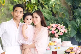 Khánh Thi - Phan Hiển tổ chức tiệc sinh nhật cho con gái út