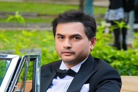 Sao Việt bàng hoàng khi siêu mẫu Đức Tiến qua đời ở tuổi 44