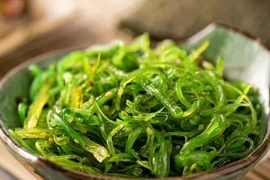 Loại rau bị nhiều người ghẻ lạnh nhưng giàu canxi ngang sữa