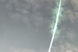 Hiện tượng lạ xuất hiện trên bầu trời Nhật Bản