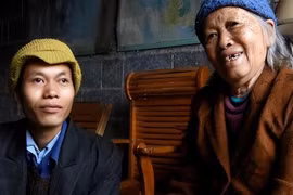 Chàng 24 tuổi cưới vợ 71 tuổi, hẹn kiếp sau vẫn là vợ chồng