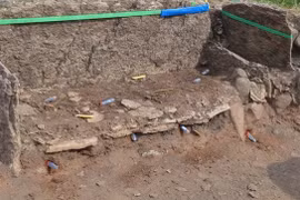 Bí ẩn hộp sọ mất tích trong ngôi mộ 5.500 năm tuổi 