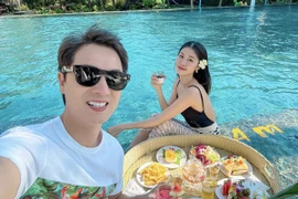 Cuộc sống trong biệt thự triệu đô của ca sĩ Đăng Khôi