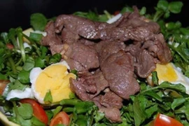 Thịt trâu lá trơng - món ăn đặc sản ở Quảng Trị