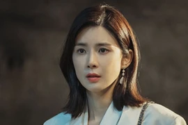 Đến trường đón con phát hiện chuyện bực mình về vợ