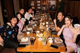 Dàn sao dự tiệc sinh nhật chung của Lan Ngọc - Thúy Ngân