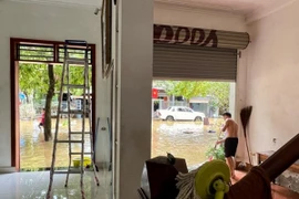 Vợ chồng ở Tuyên Quang dọn nhà sau lũ nhàn tênh nhờ bí quyết